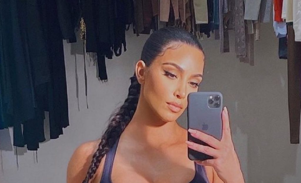 Kim Kardashian Instagram selfie