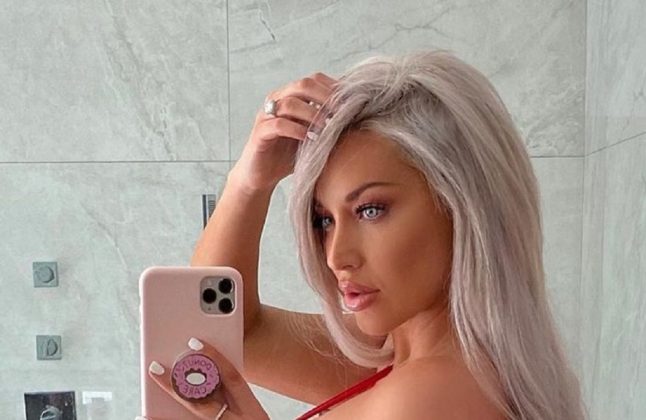Laci Kay Somers paistatteli päivää minibikinit päällä – "herkullisen