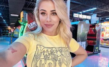 Huh! Paige VanZant poseerasi sängyllä seksiä tihkuvana - video! - Härdelli